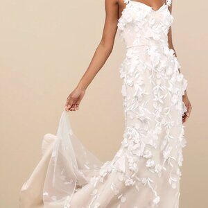 Lulus - Kore White and Beige 3D Floral Mermaid Maxi Dress - Small